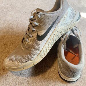 Nike Metcon 4 Gray Mens Sneakers
